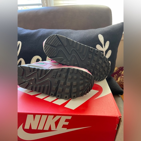 Nike Air Max! - Picture 6 of 6